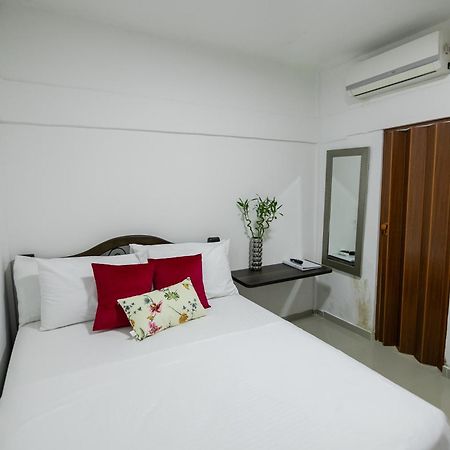 Hospedaje Rosa Blanca Cartagena Exteriör bild